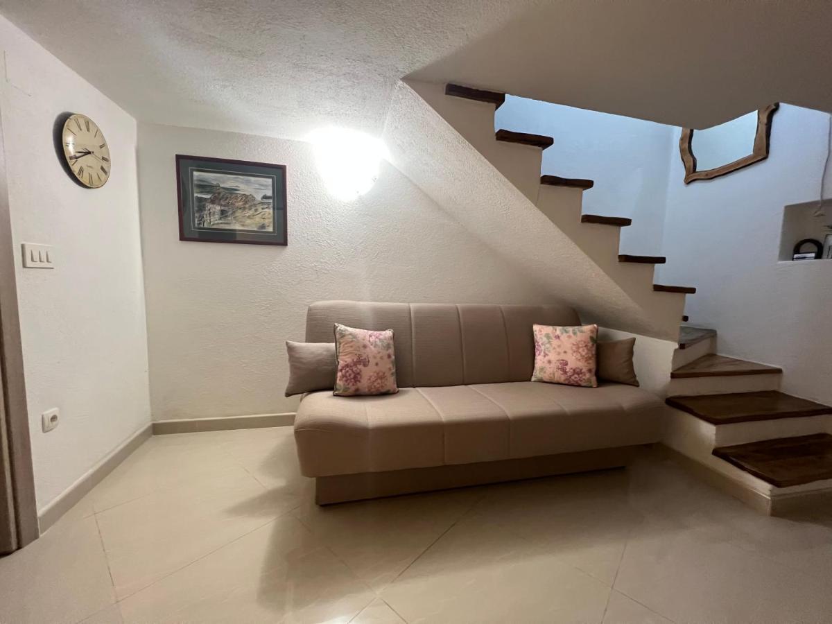 Apartment Katalin Kornić Exteriér fotografie