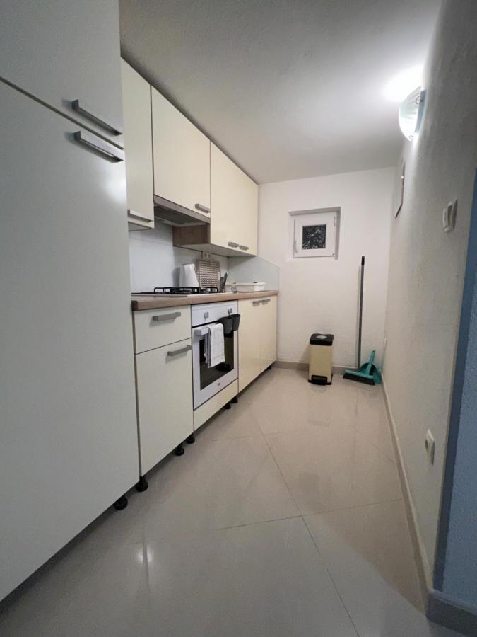 Apartment Katalin Kornić Exteriér fotografie