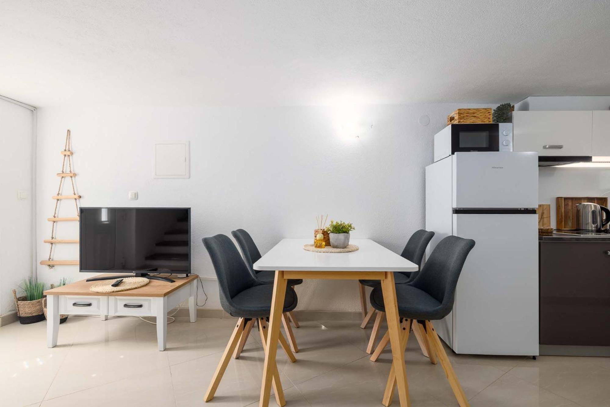 Apartment Katalin Kornić Exteriér fotografie