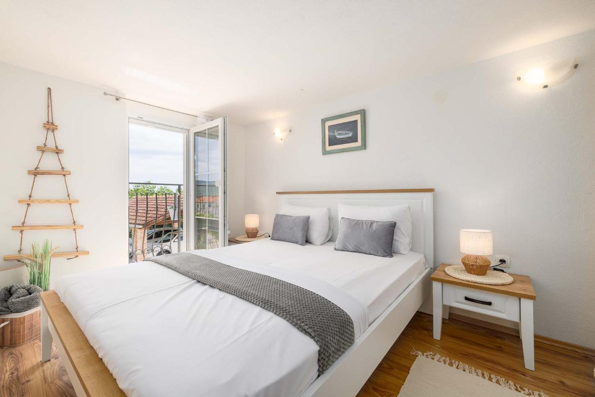 Apartment Katalin Kornić Exteriér fotografie