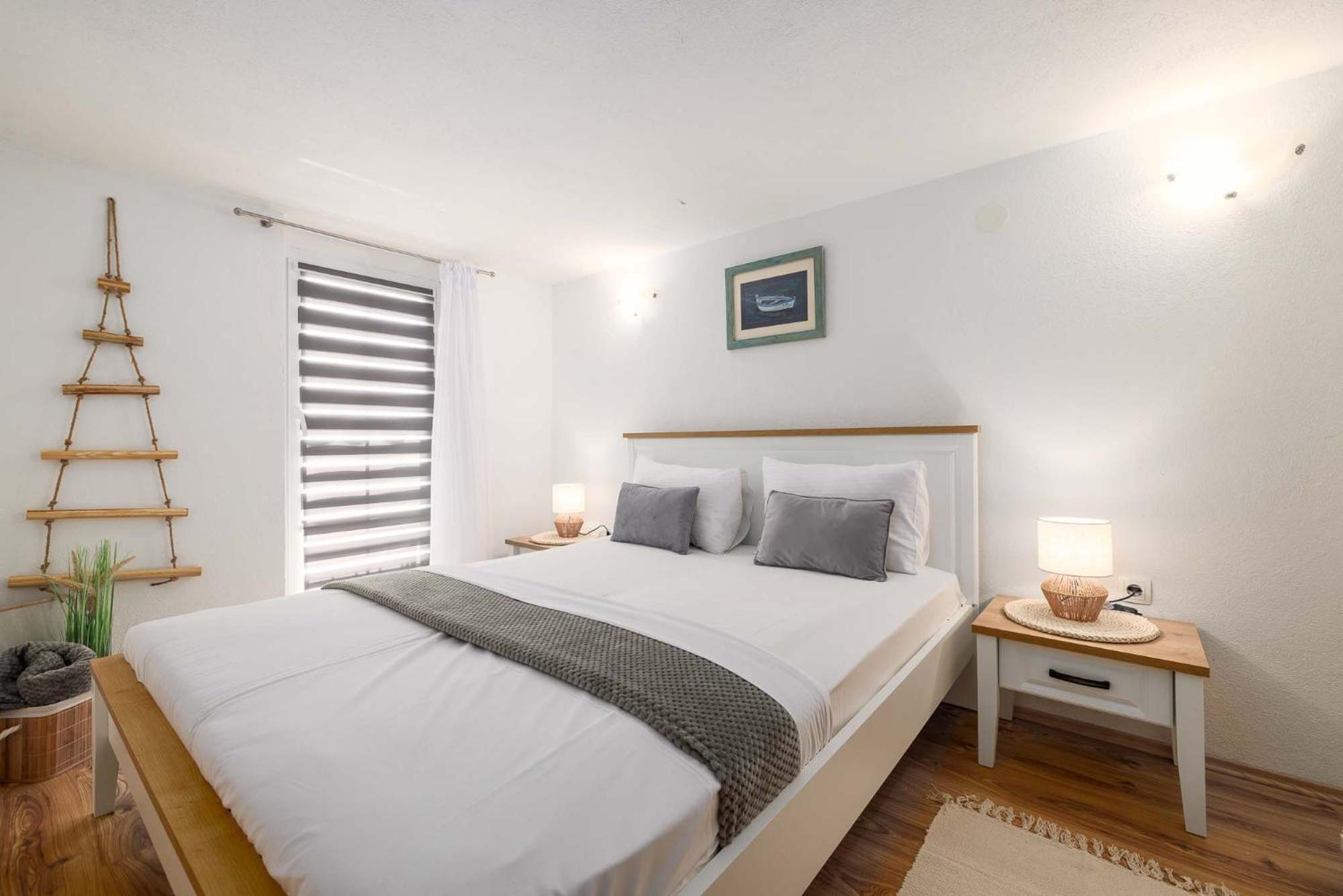 Apartment Katalin Kornić Exteriér fotografie